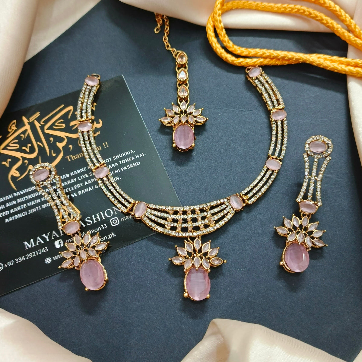Zircon Jewellery Set with long Earrings
