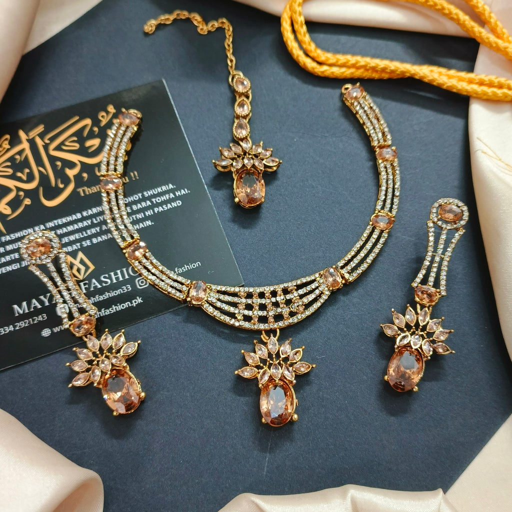 Zircon Jewellery Set with long Earrings