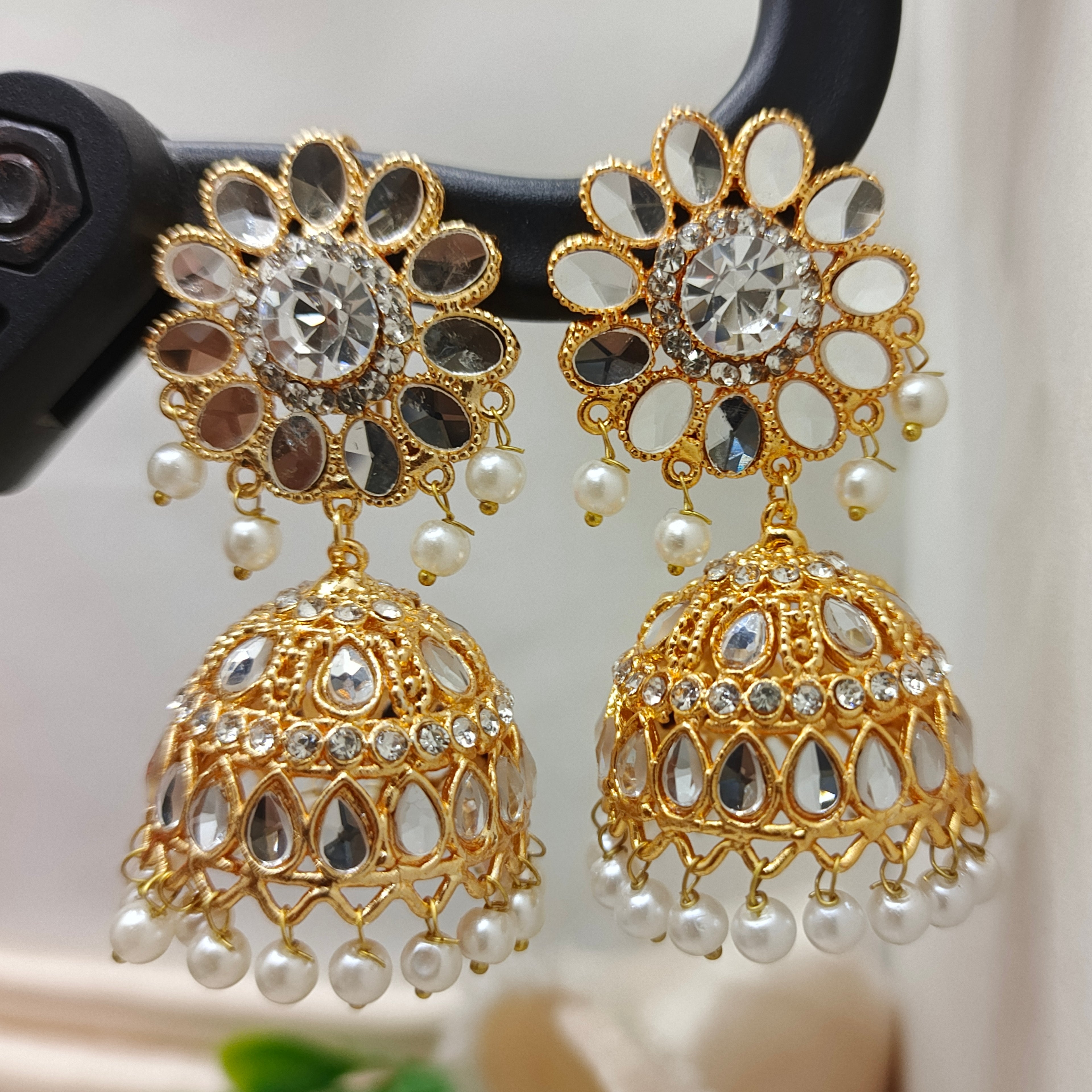 Kundan Jhumka