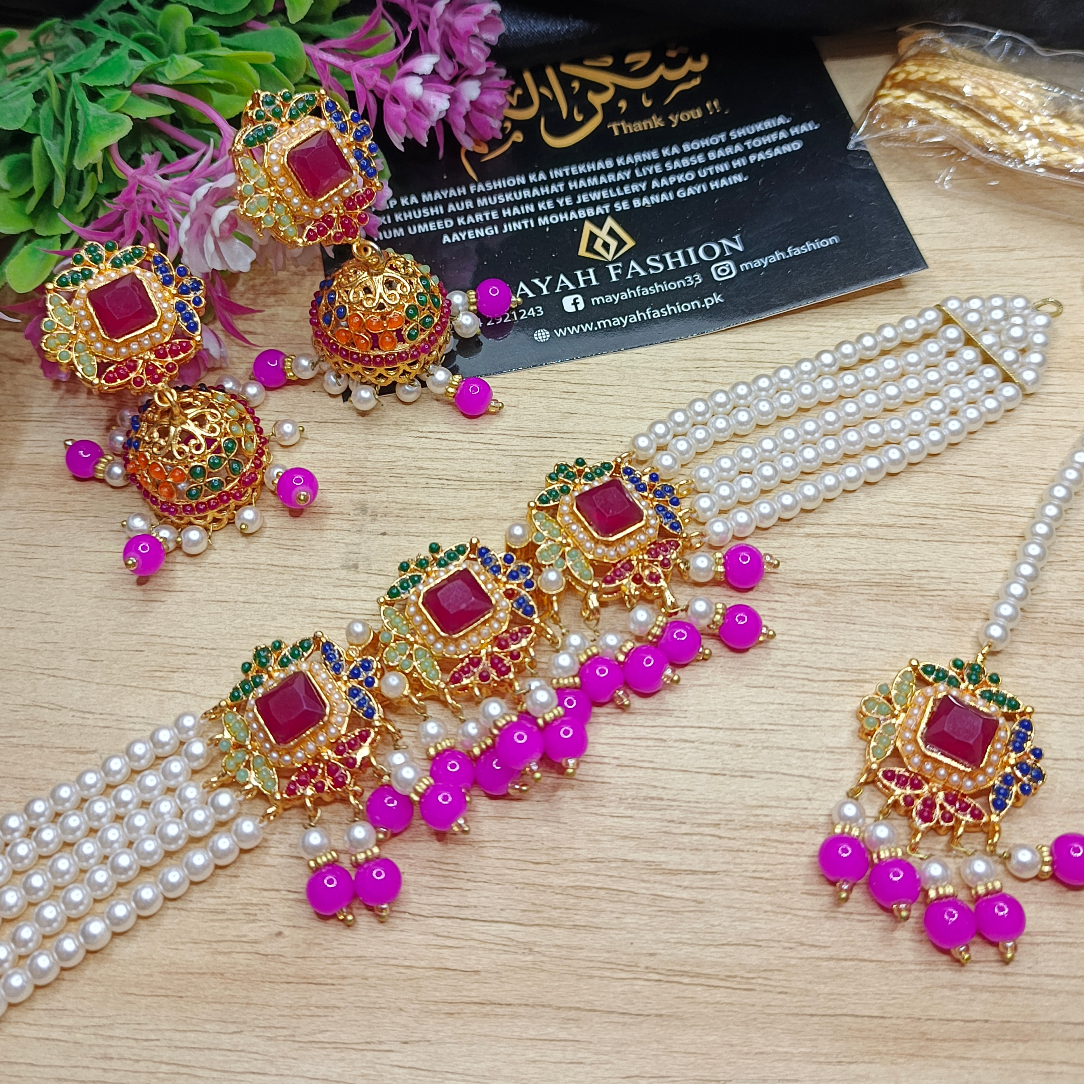 Nauratan Chokar set with jhumka