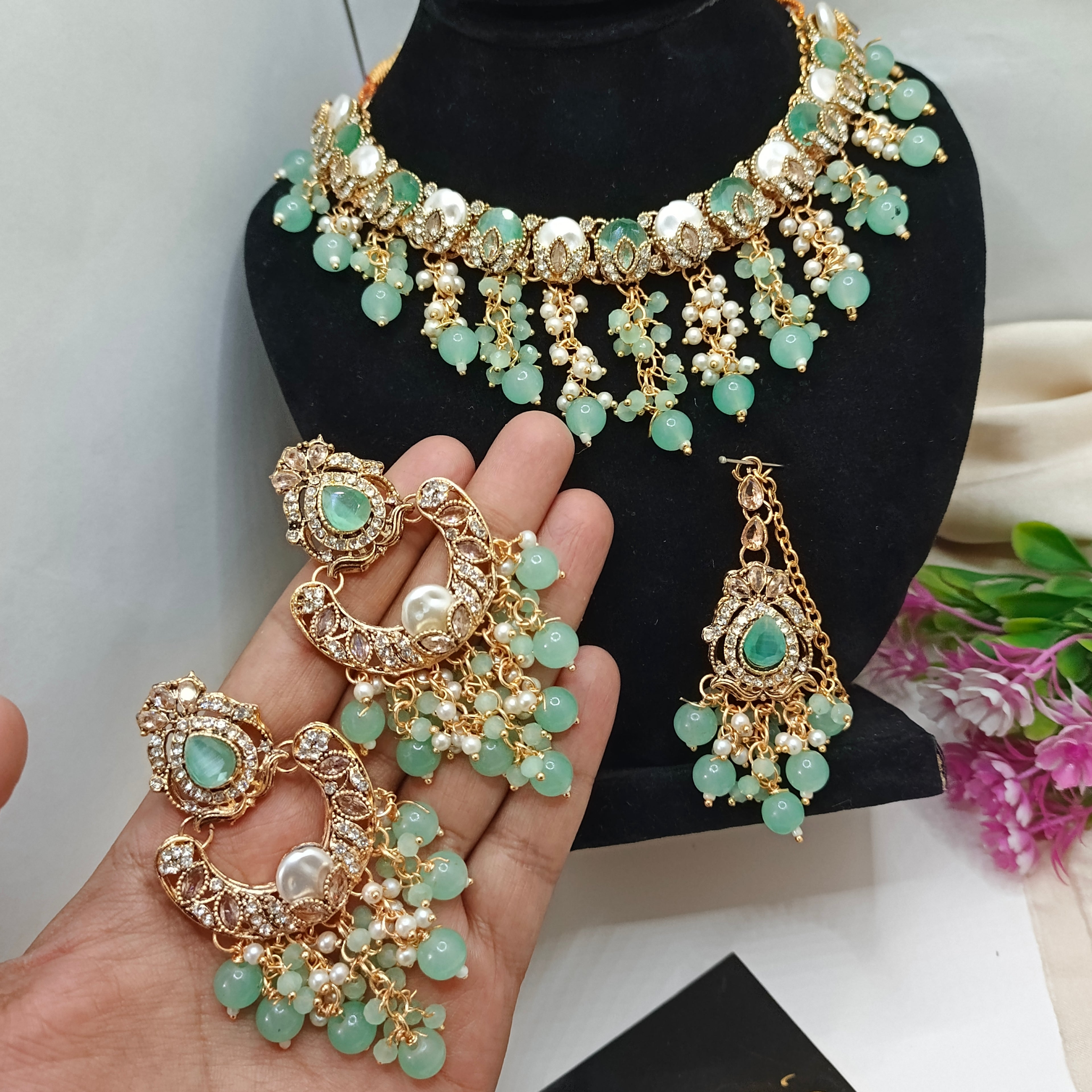 Mother pearls jewellery set