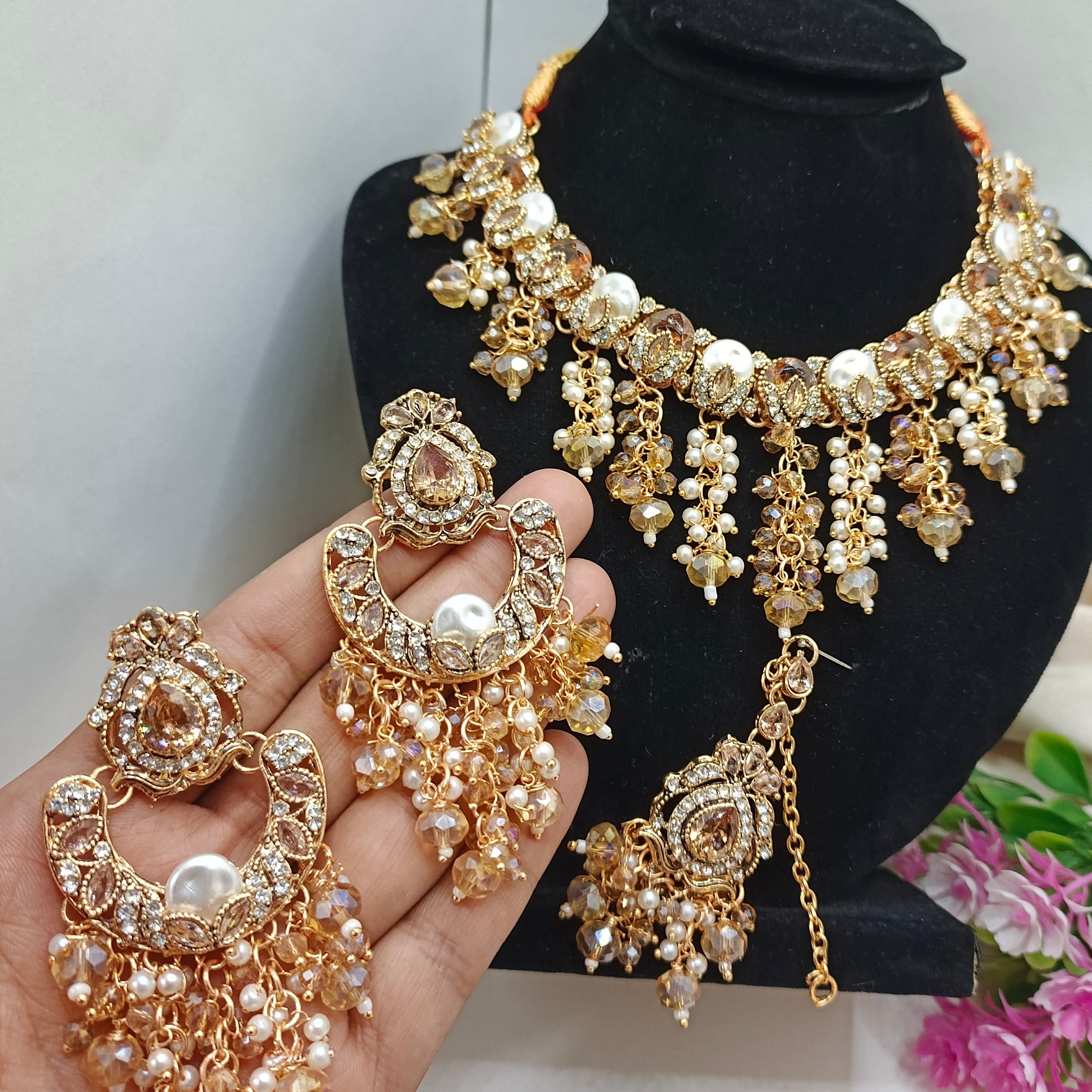 Mother pearls jewellery set