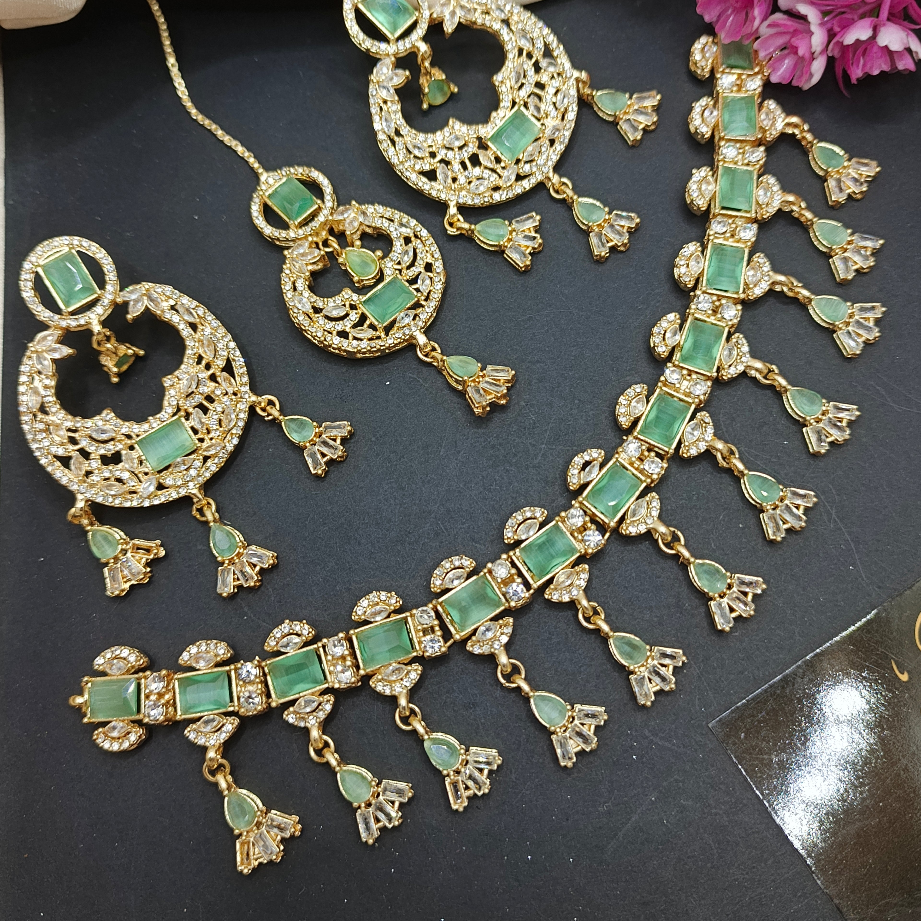 Zircon Set