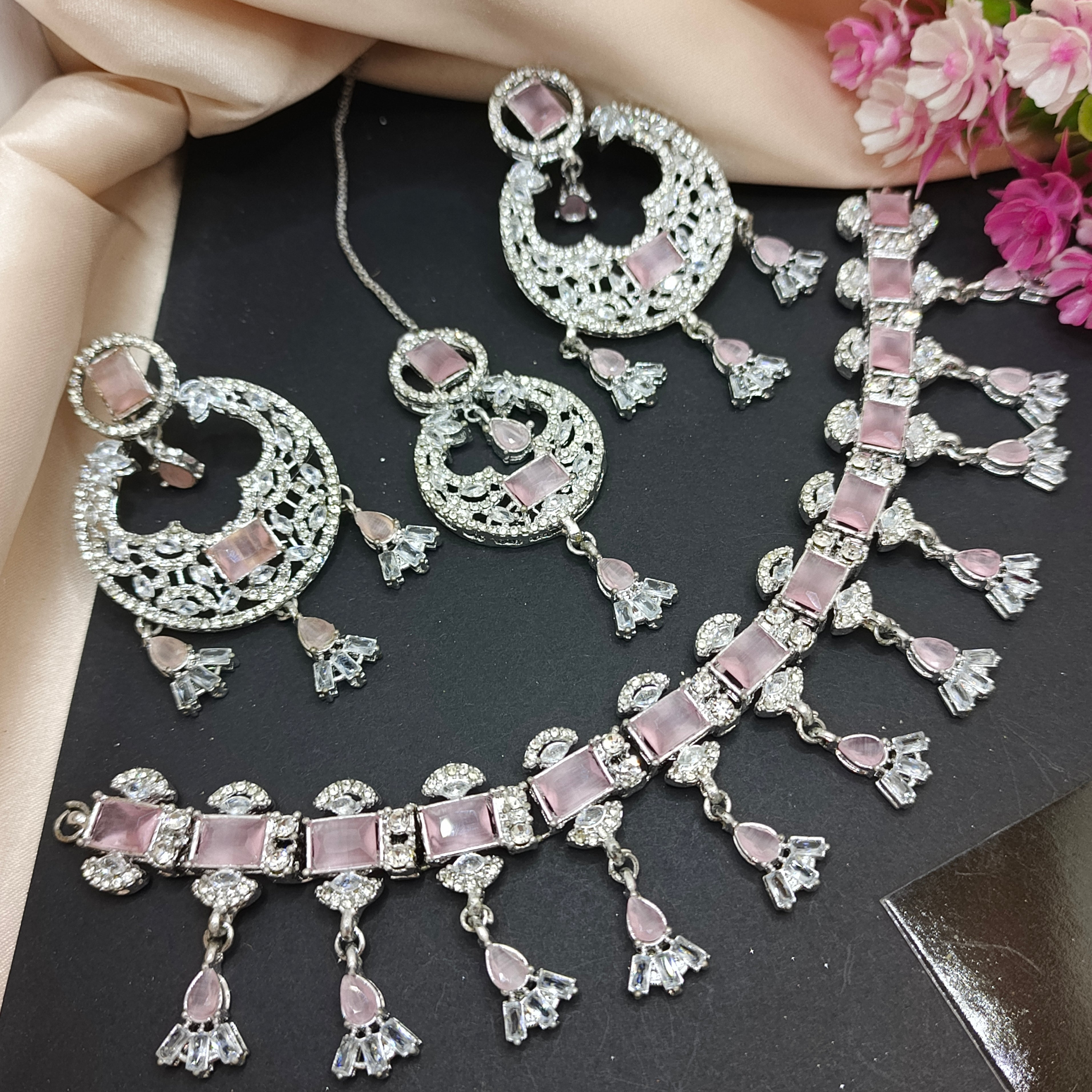 Zircon Set