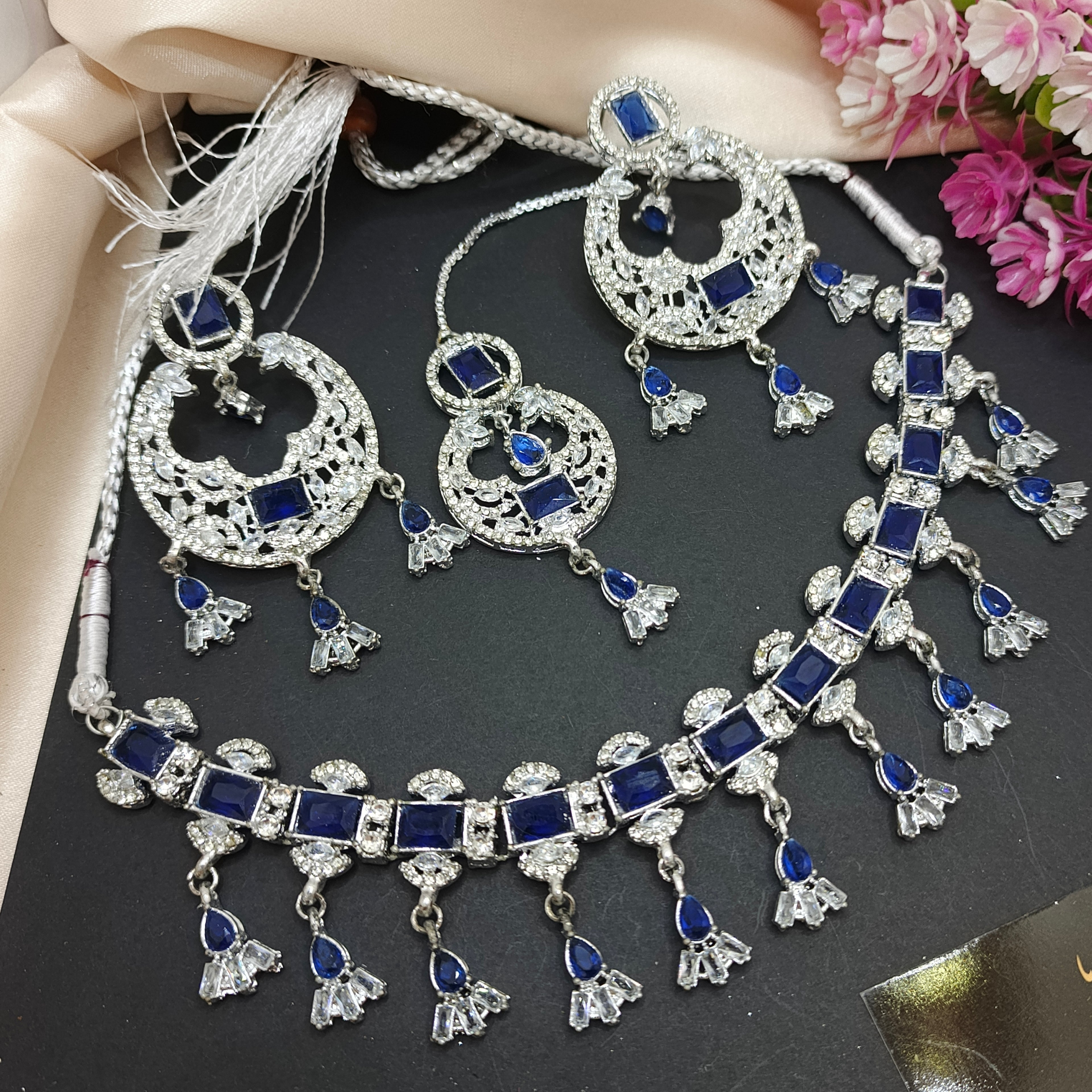 Zircon Set