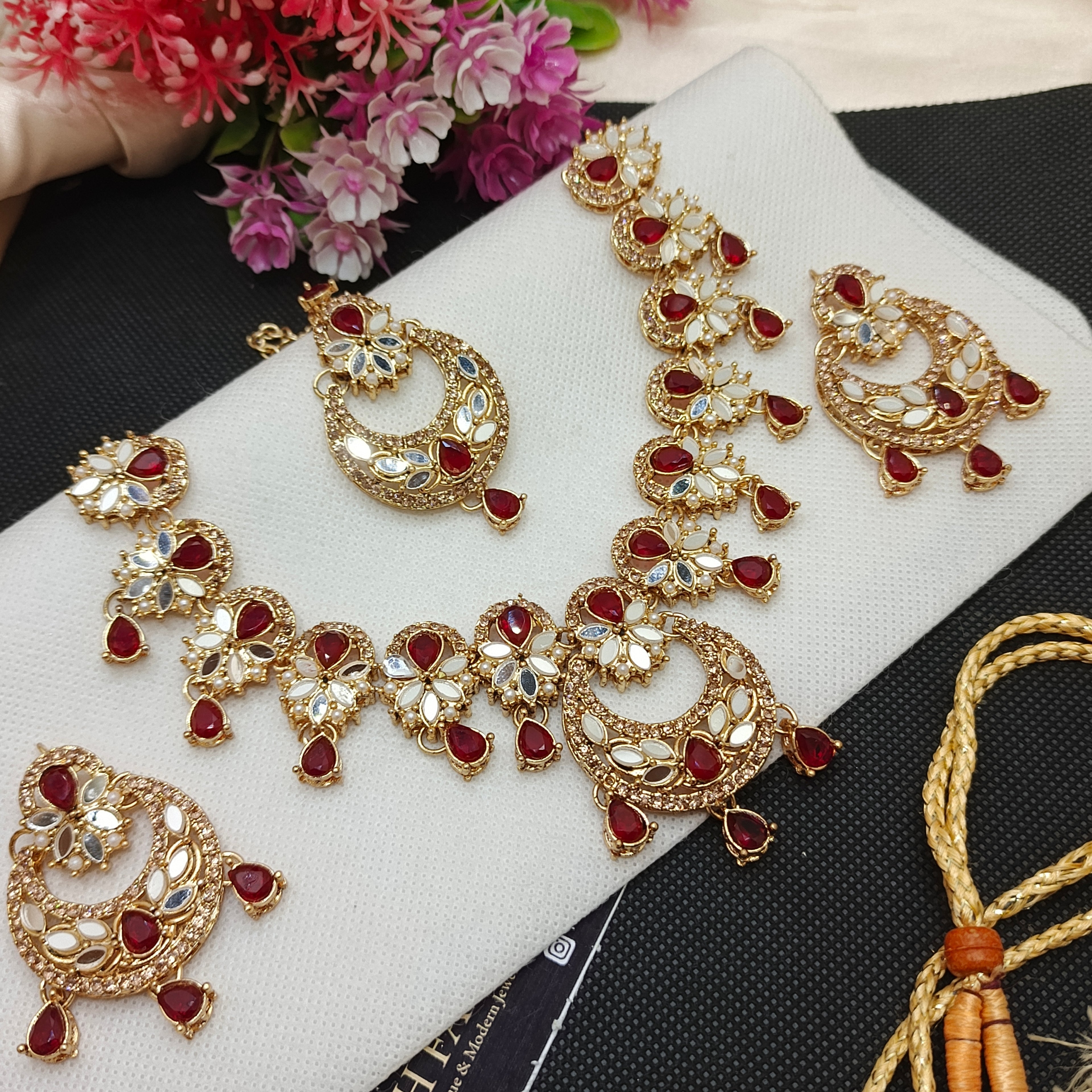 Kundan Jewellery Set