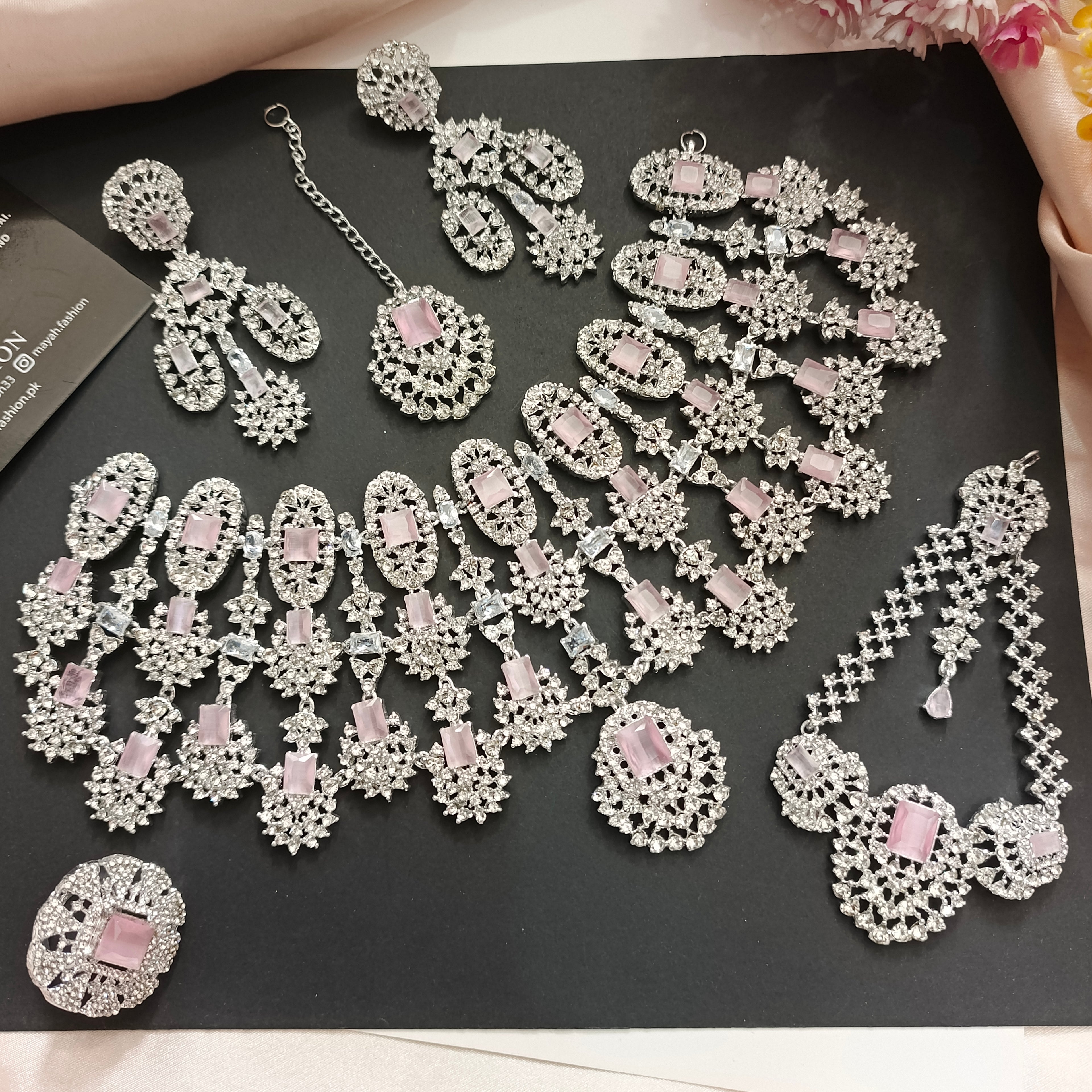 Kiara Advani bridal set