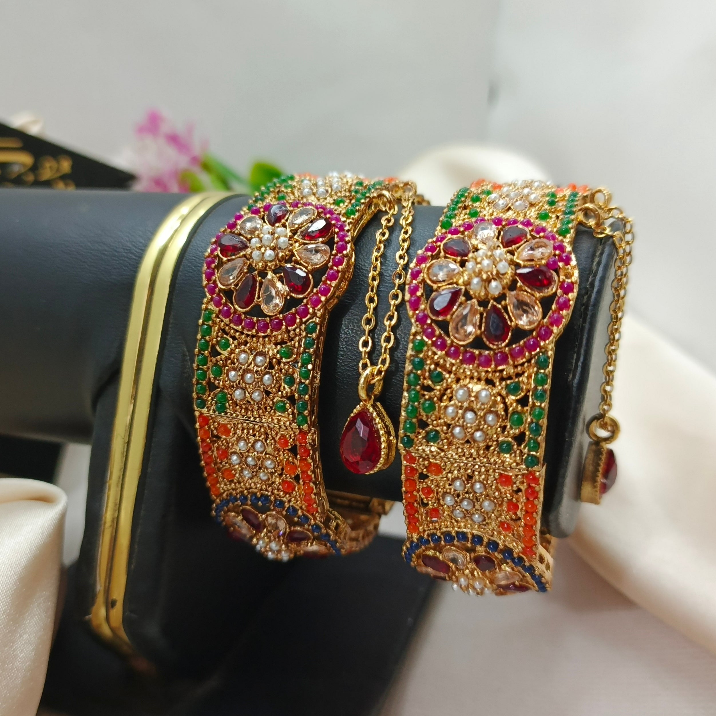 Nauratan Openable Bangles #096