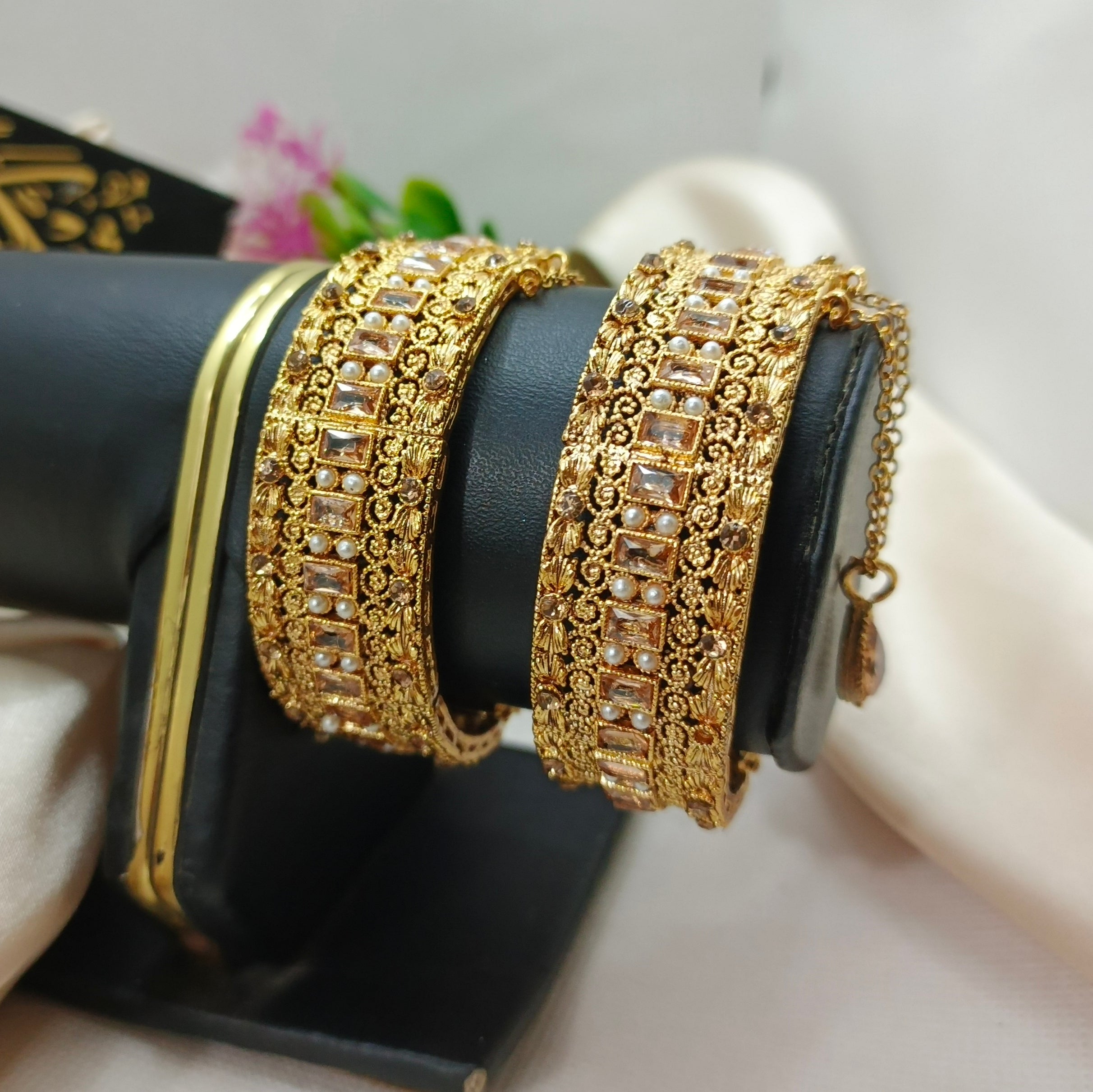 Openable Bangles #099