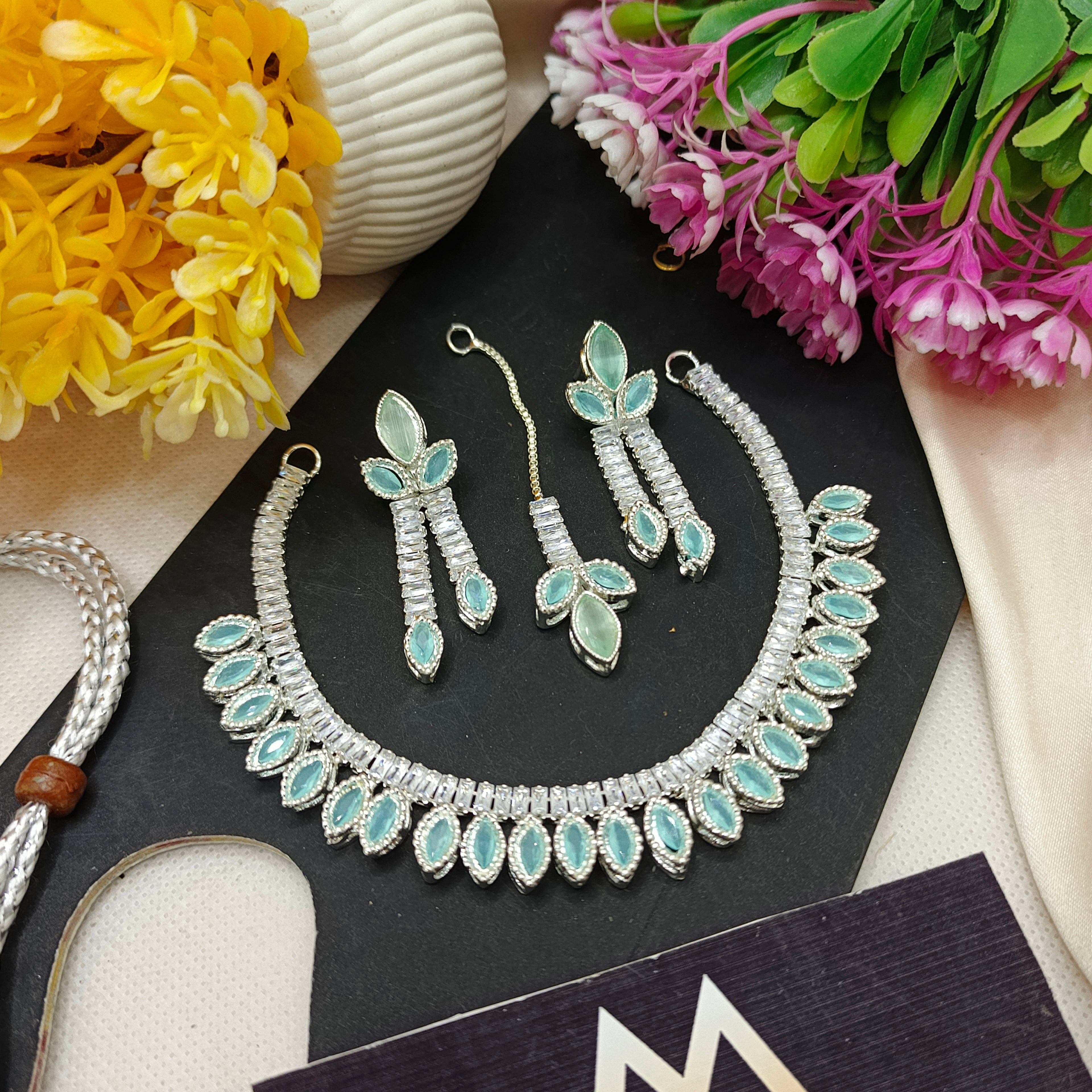 Light Necklace Set