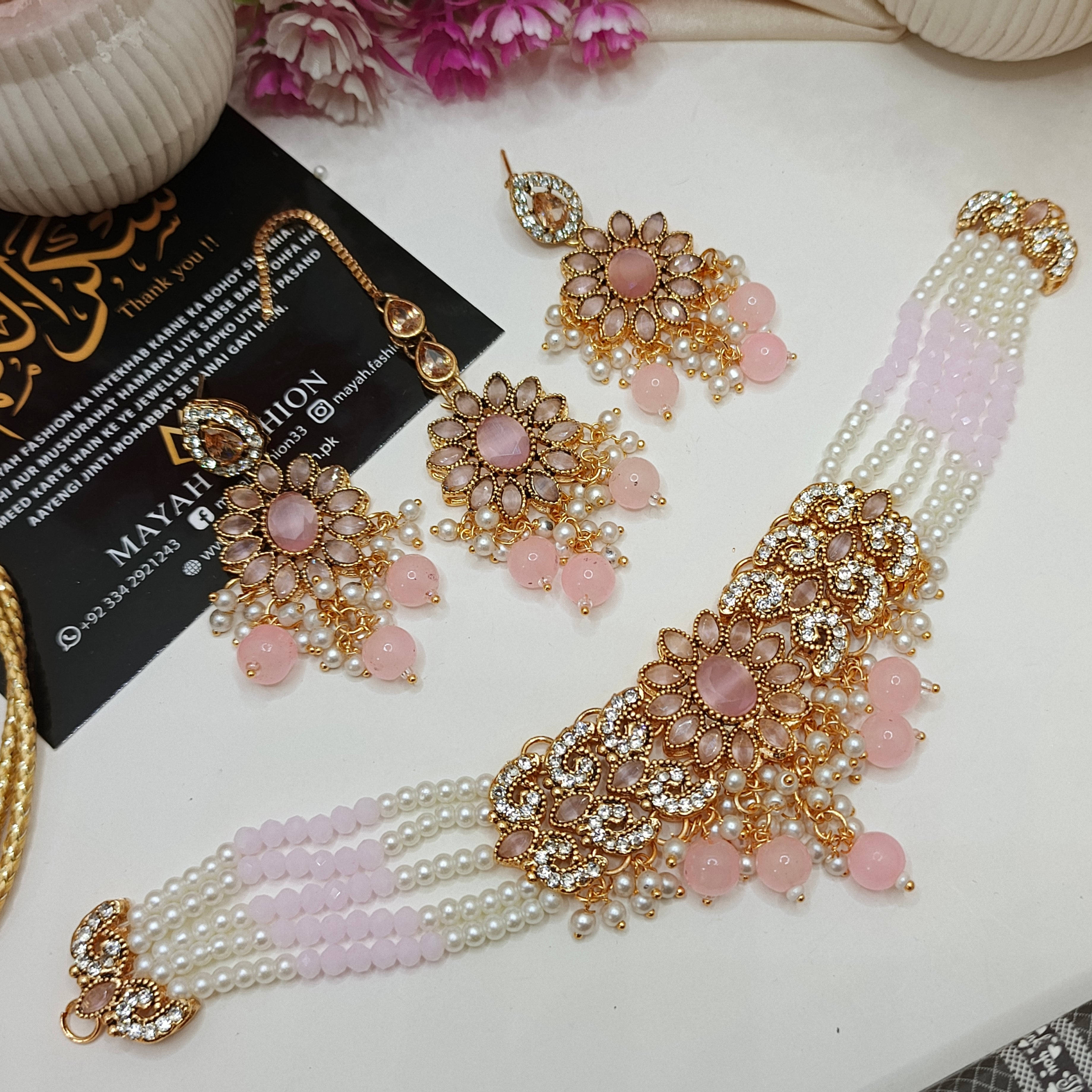 Nazuk Chokar Set