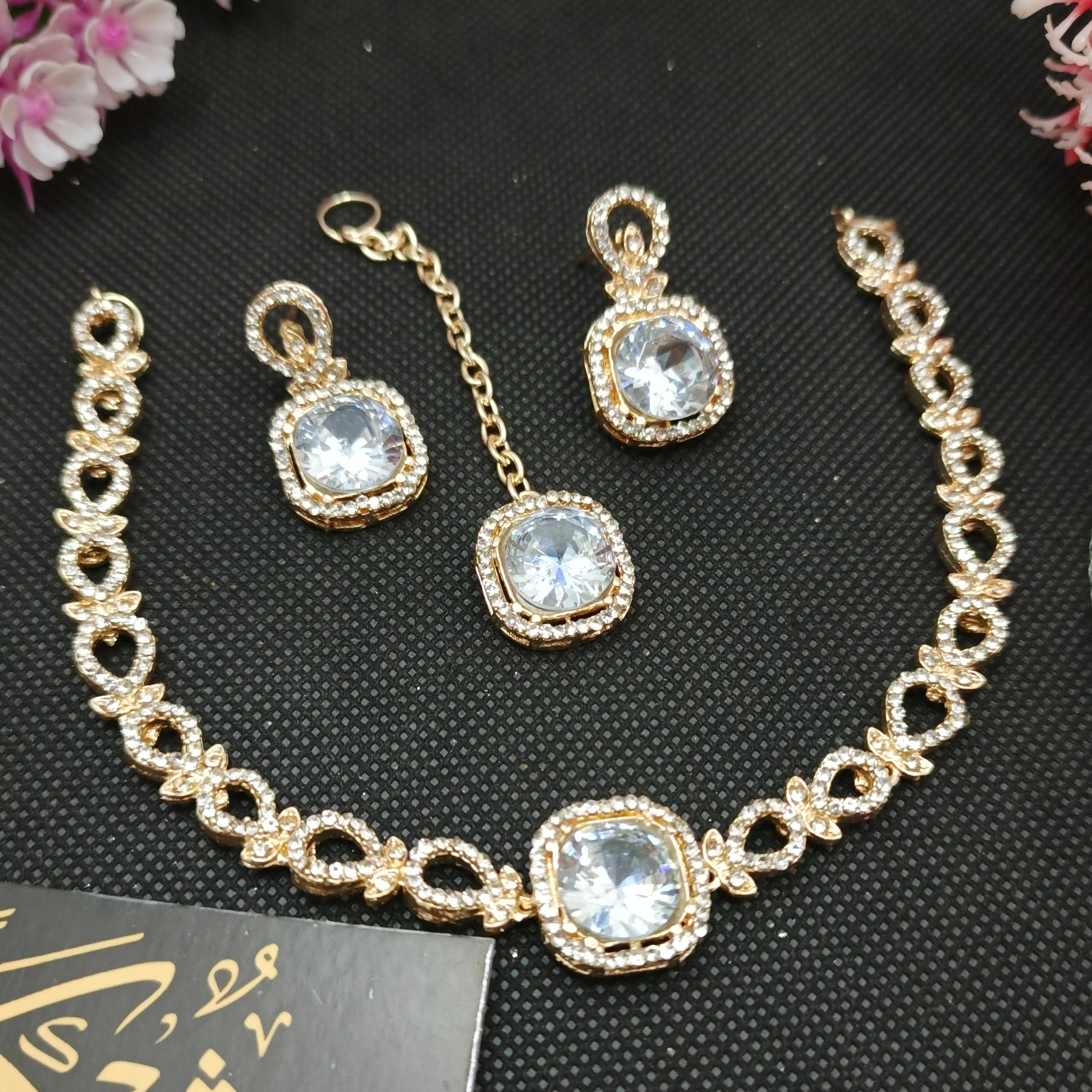 A.D replica jewellery set (golden)