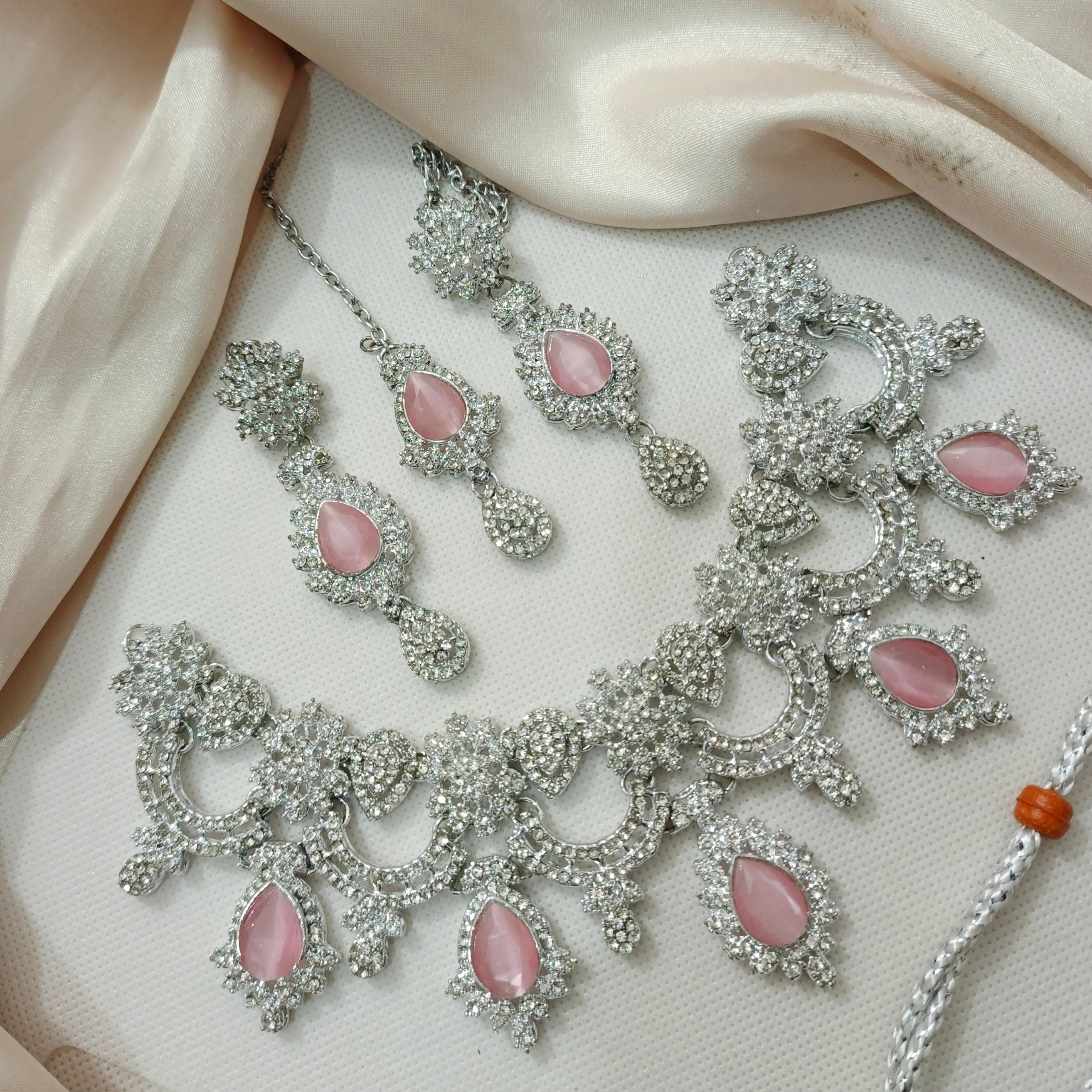 Necklace Set with earrings and teeka