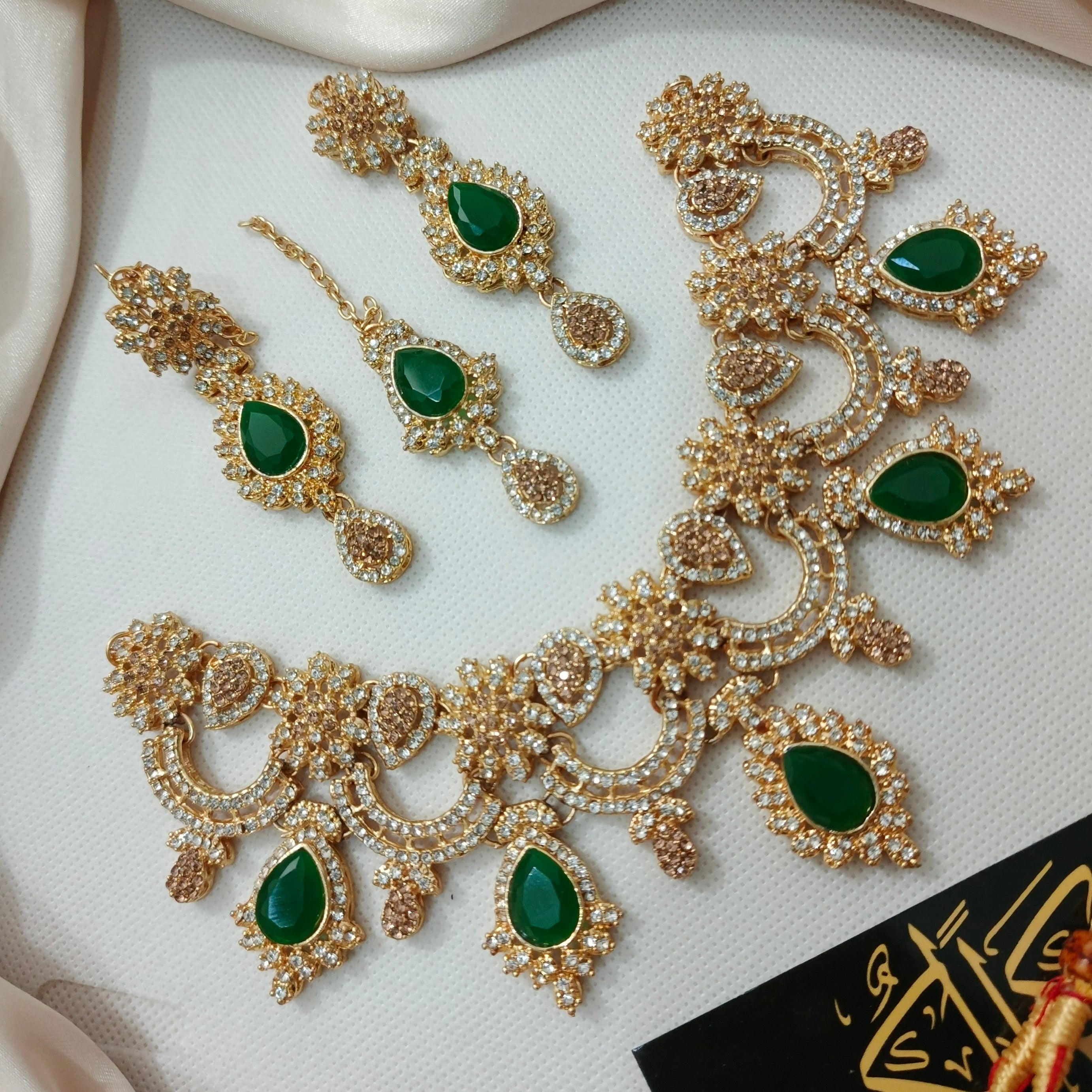 Necklace Set with earrings and teeka