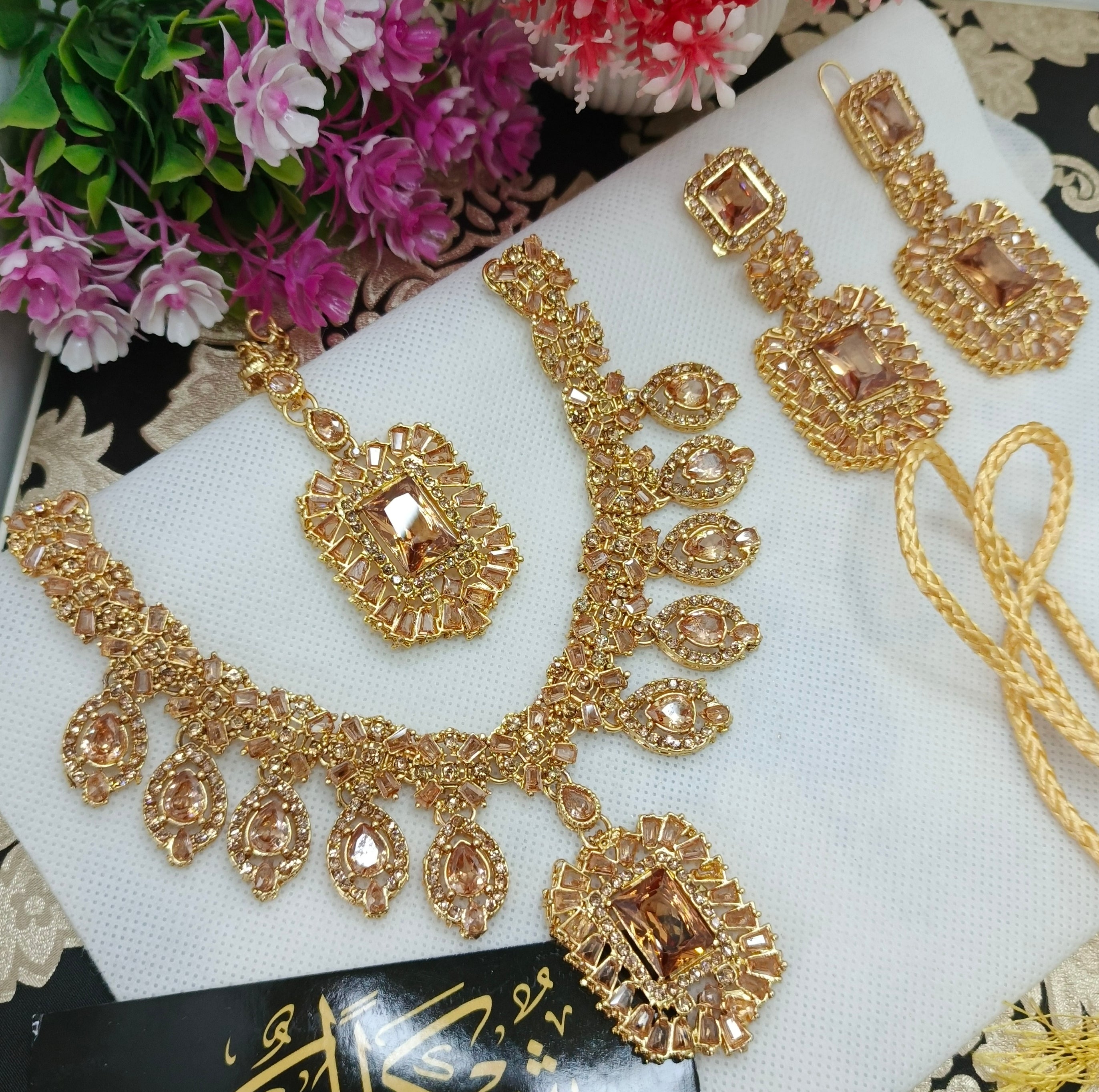 Necklace Set with pendant