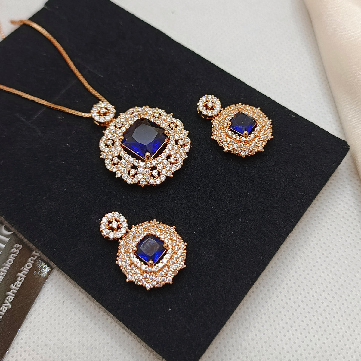 Premium Zircon Locket Sets