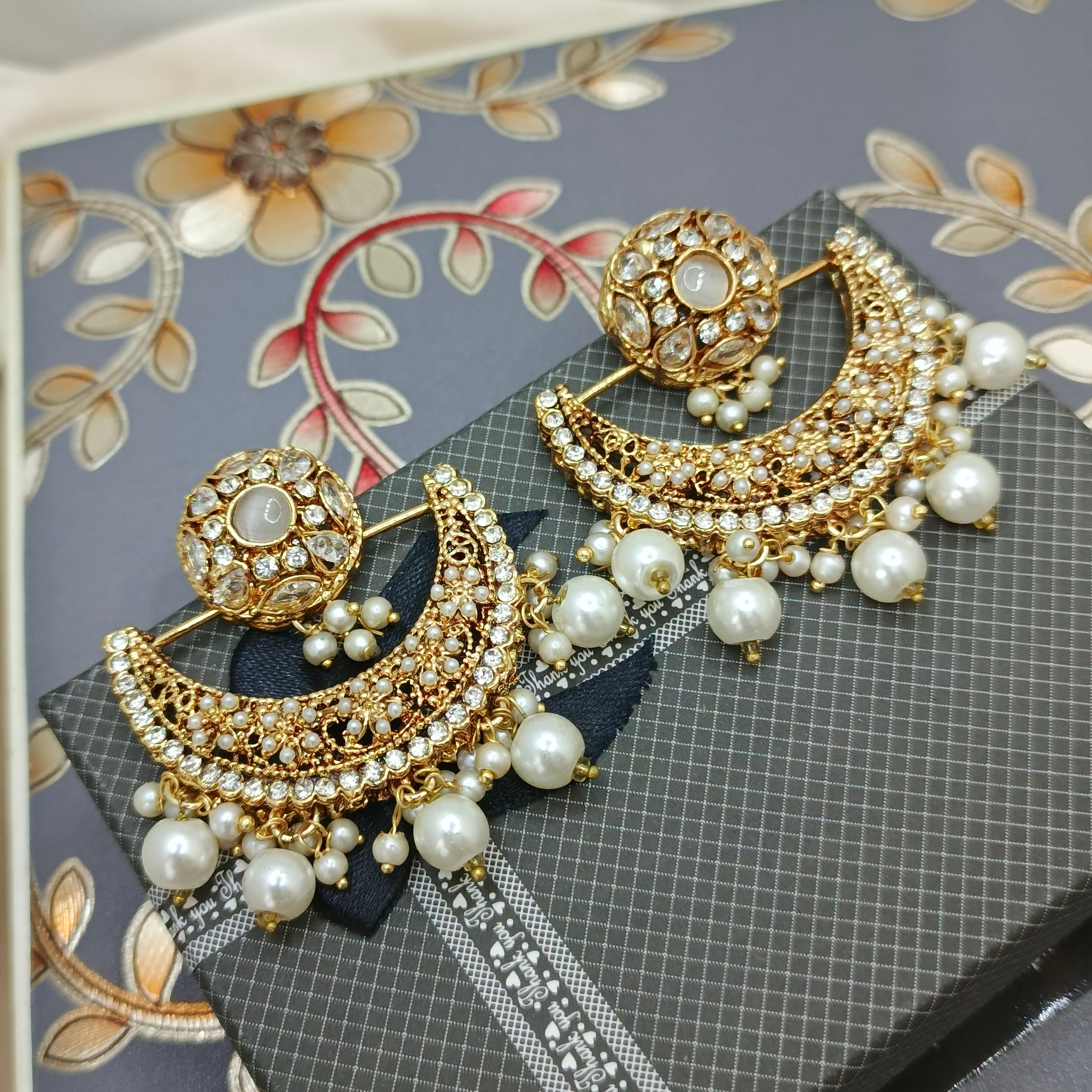 D shape Chand Bali