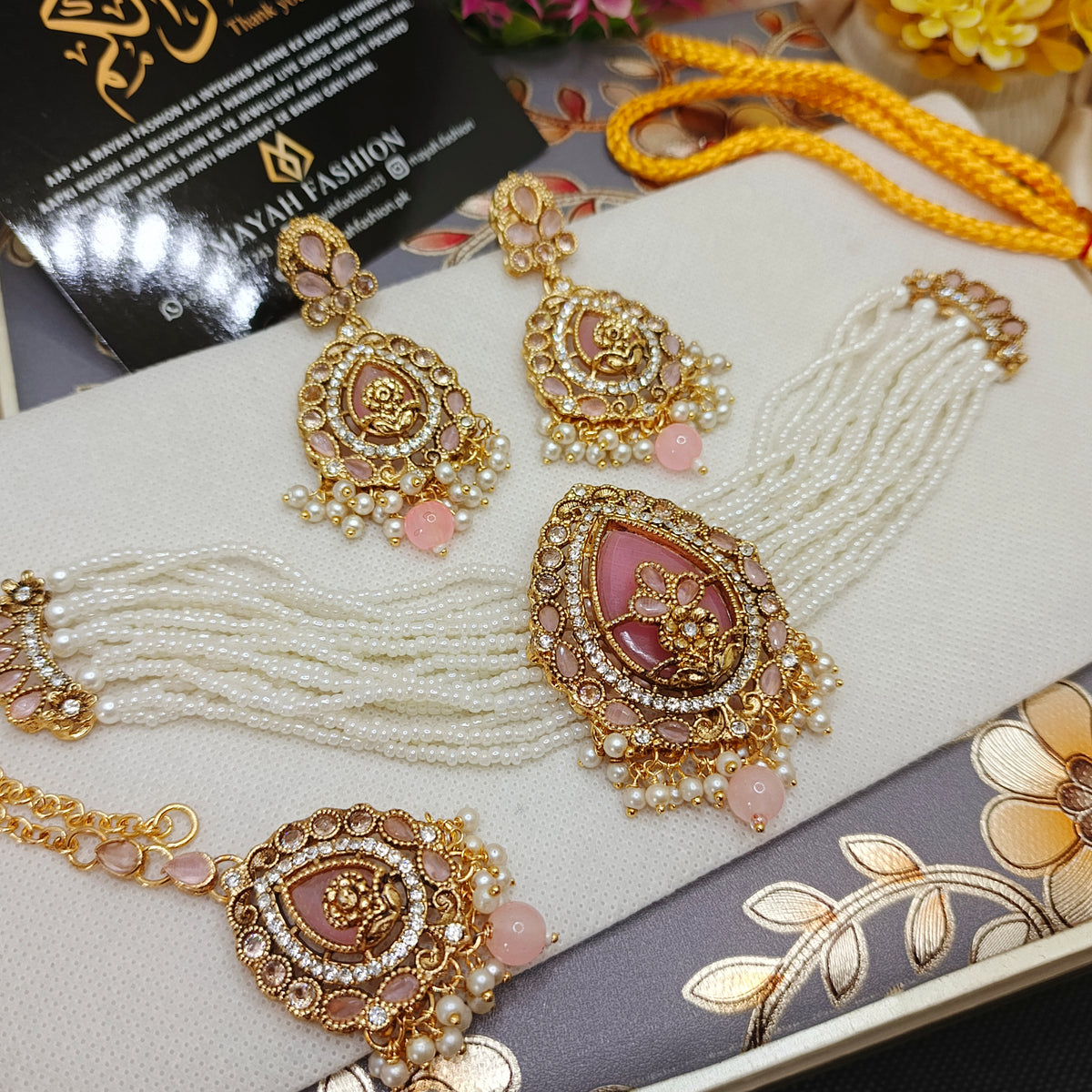 Egyptian Style Chokar Set