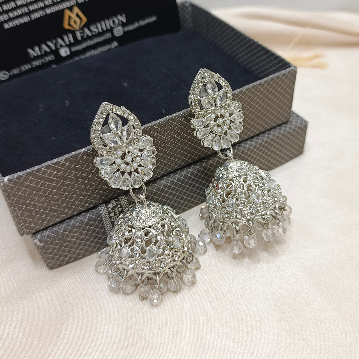 Beautiful Design Jhumka
