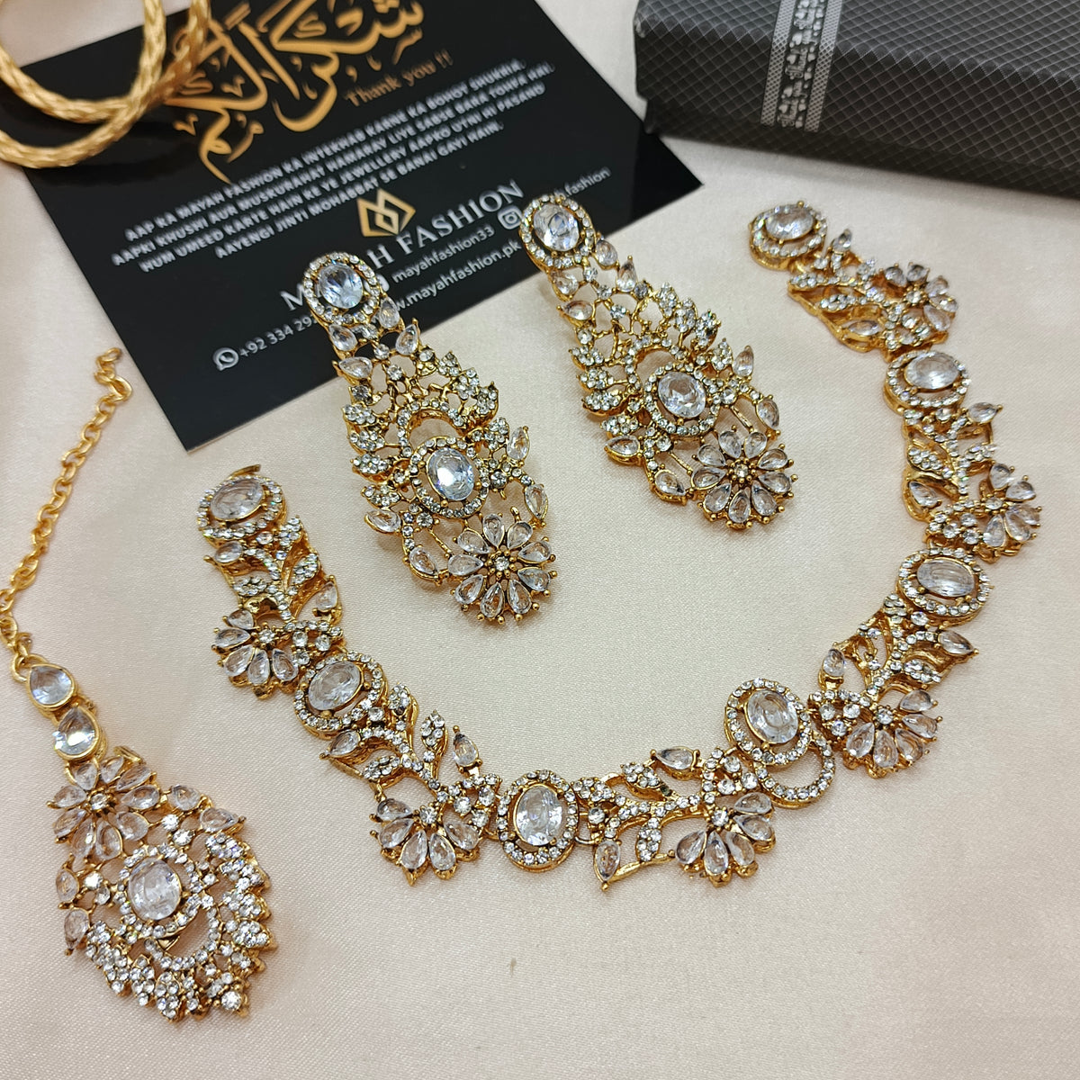 Elegant Jewellery Set with full zircon stones