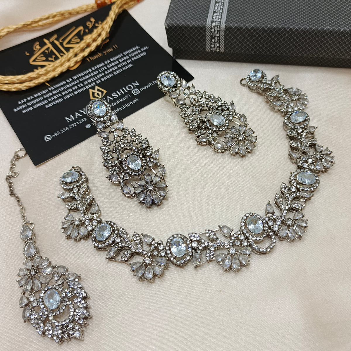 Elegant Jewellery Set with full zircon stones