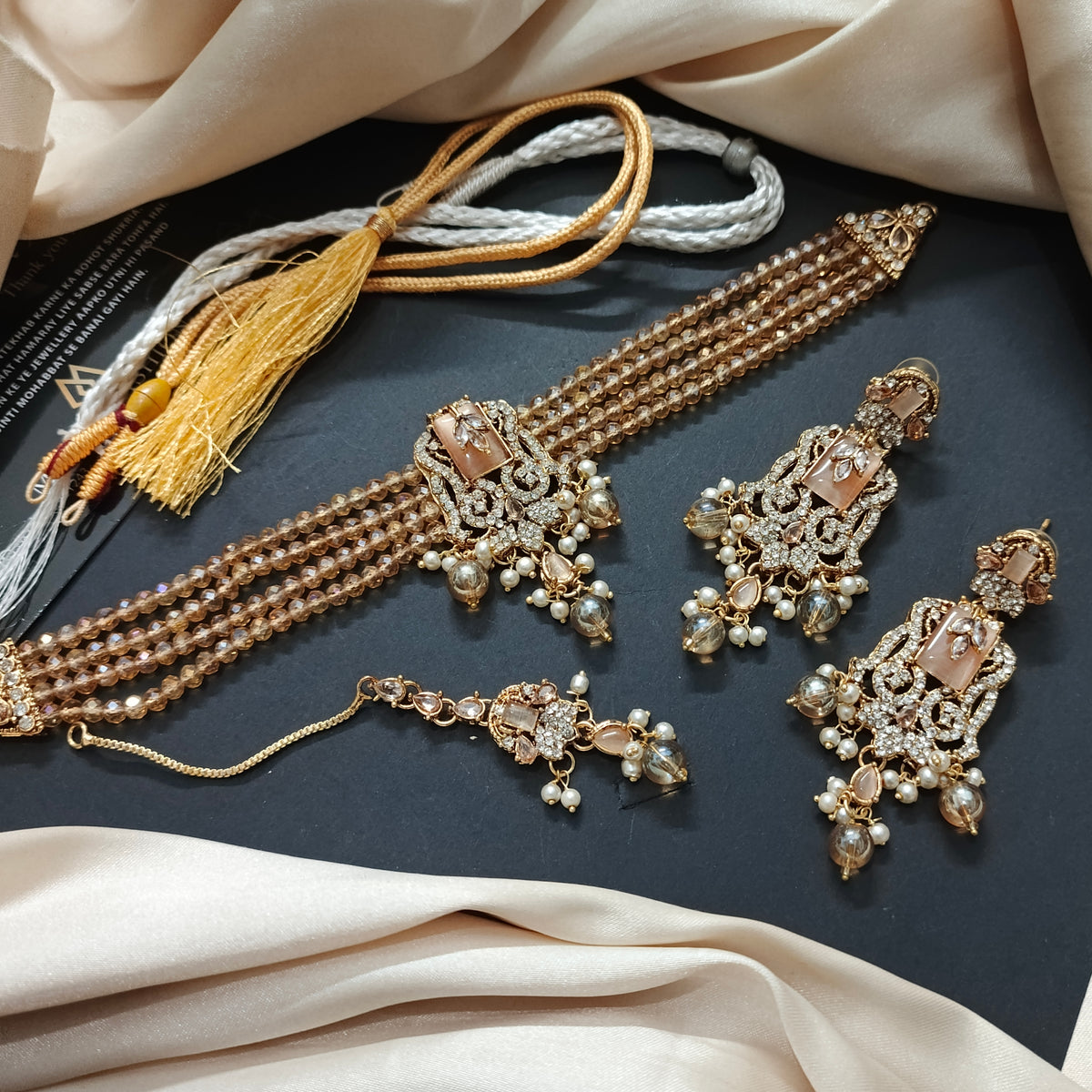 Centre piece Chokar Set