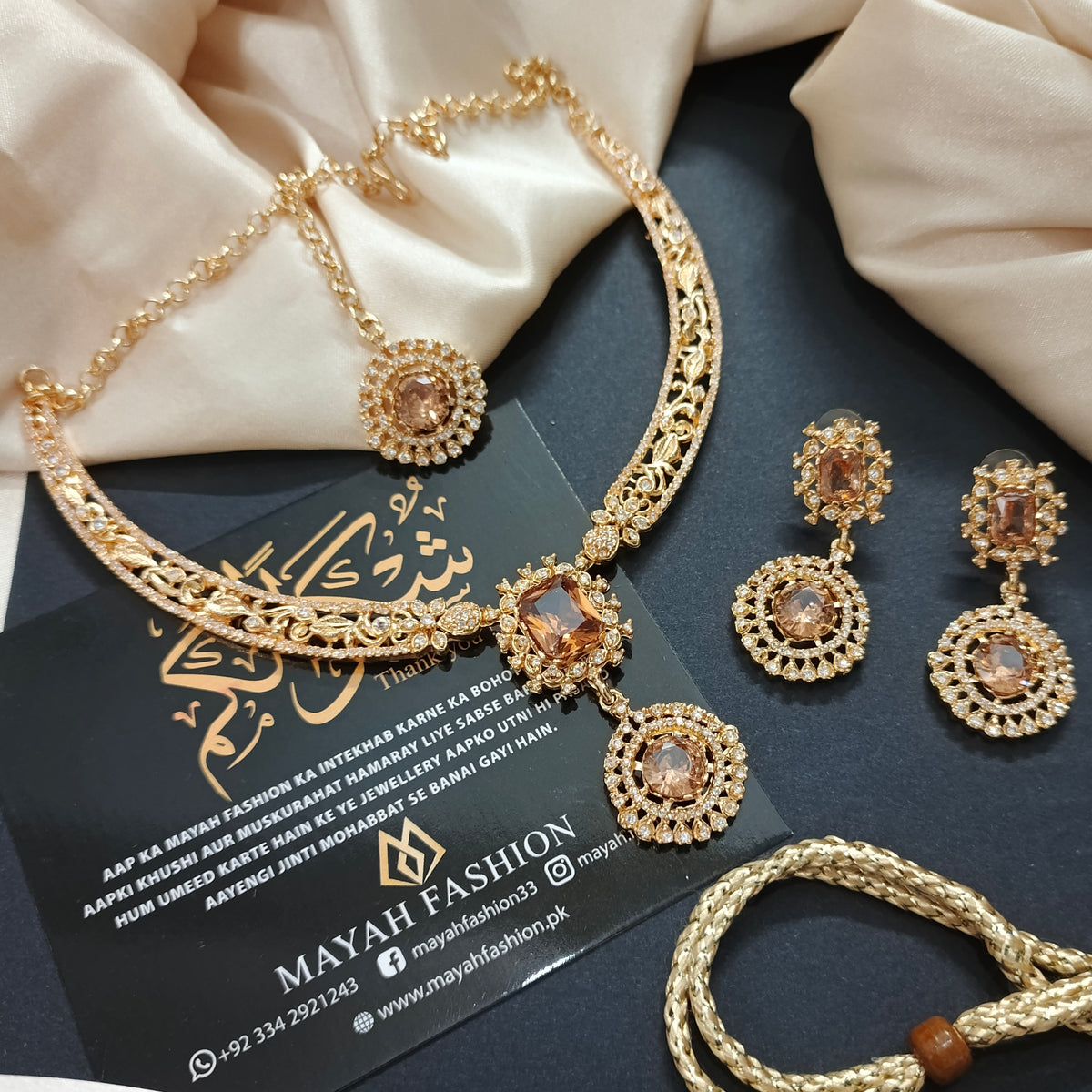 AD zircon necklace with pendant look