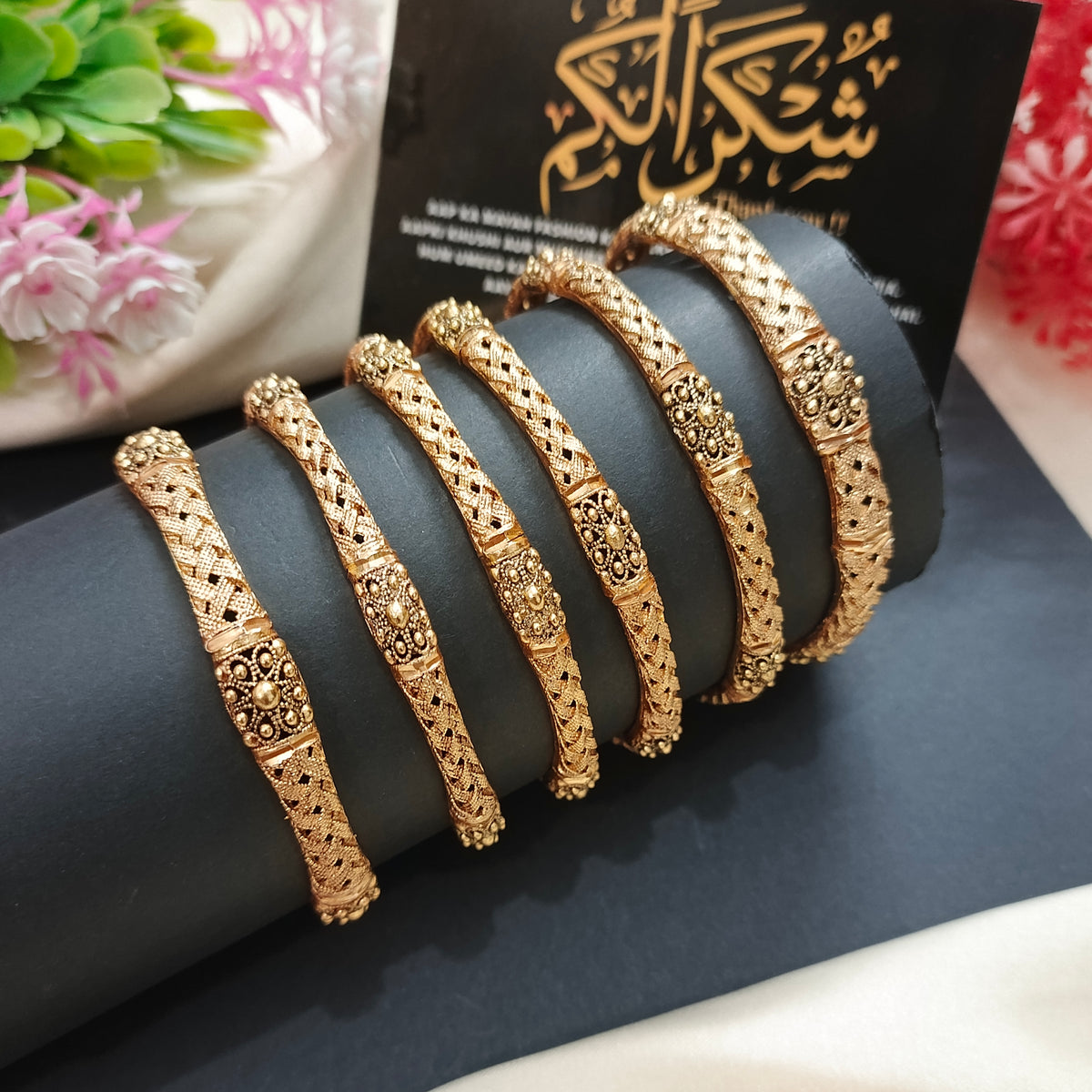Real Gold Look set of 6 Bangles (size 2.6)