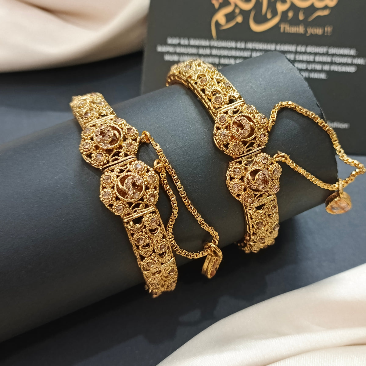 Front Openable Bangles,(champagne)