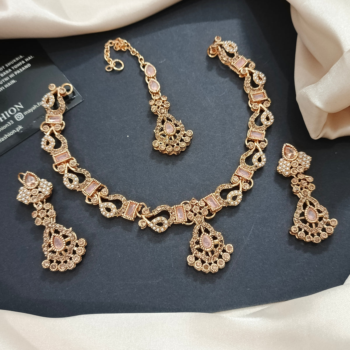 Slim & sleek jewellery Set