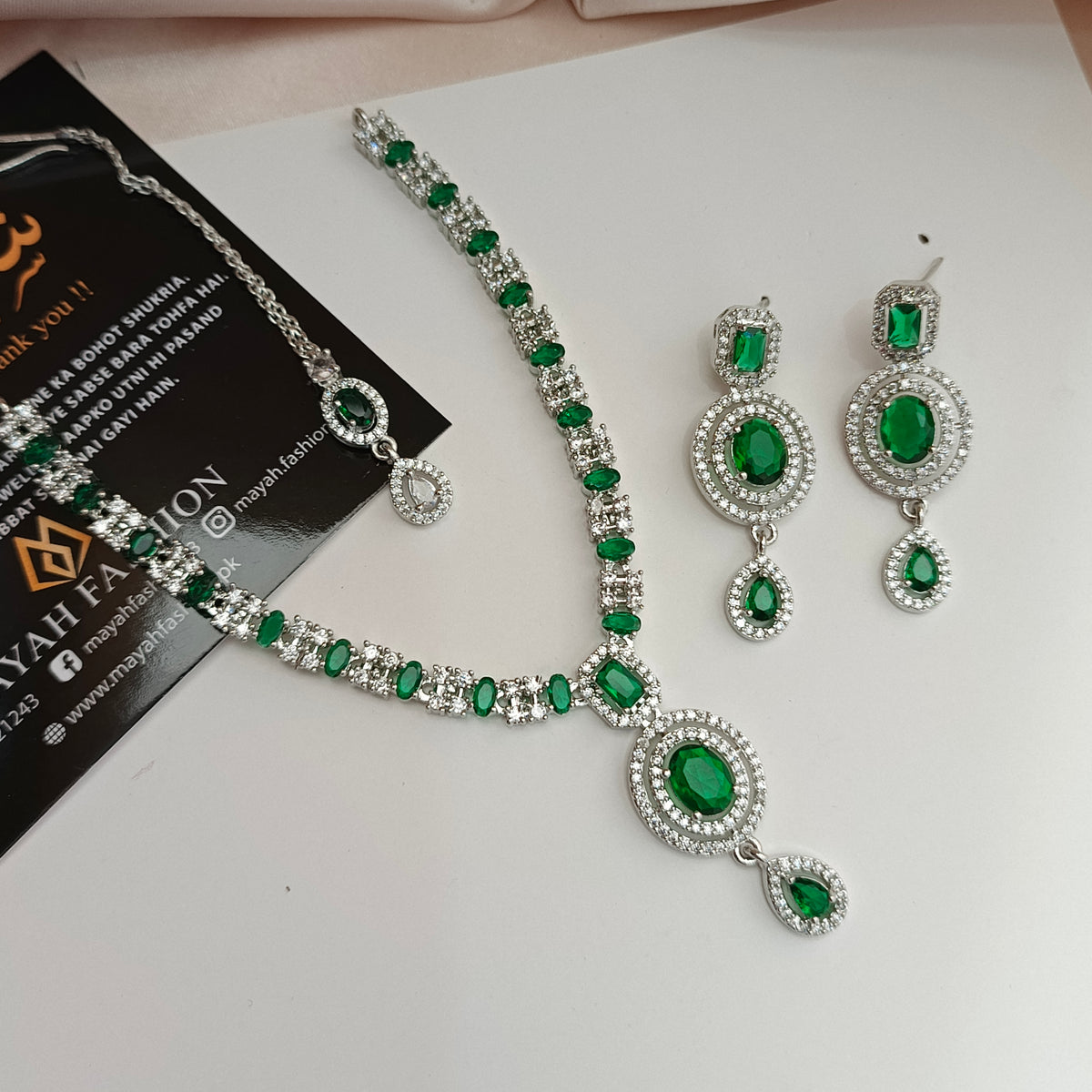 Silver with Emerald green Ad jewellery set
