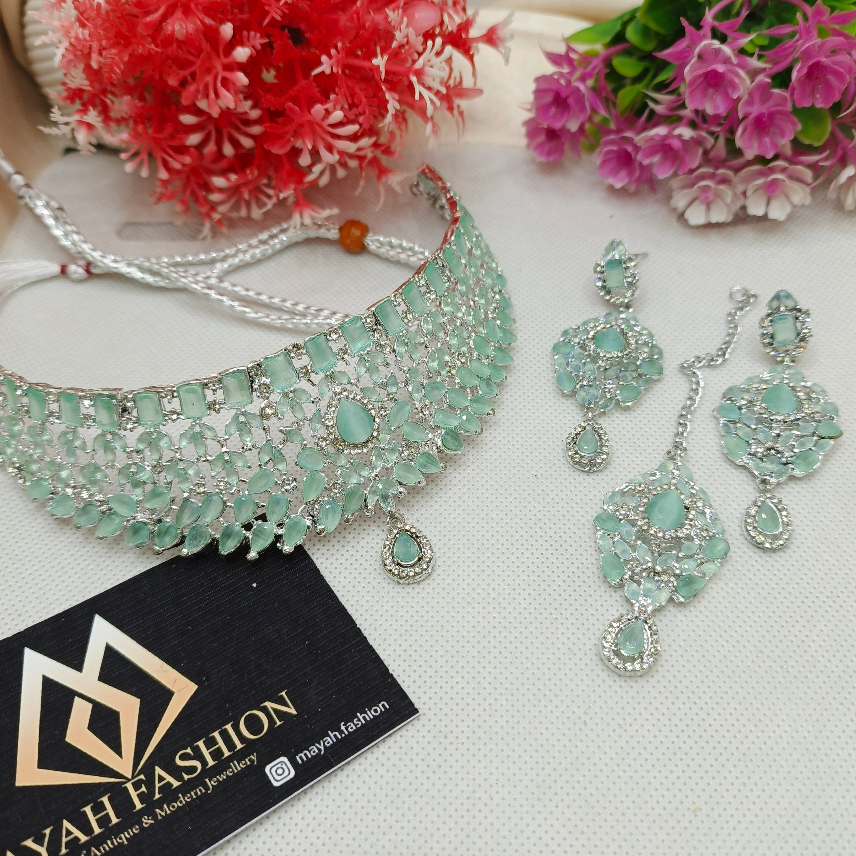 Zircon Collar Set