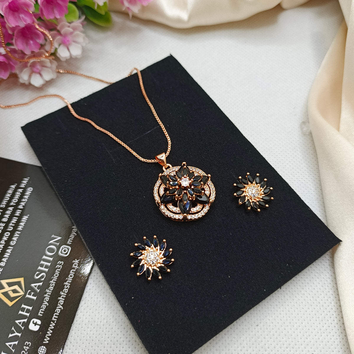 Dual Flower locket set