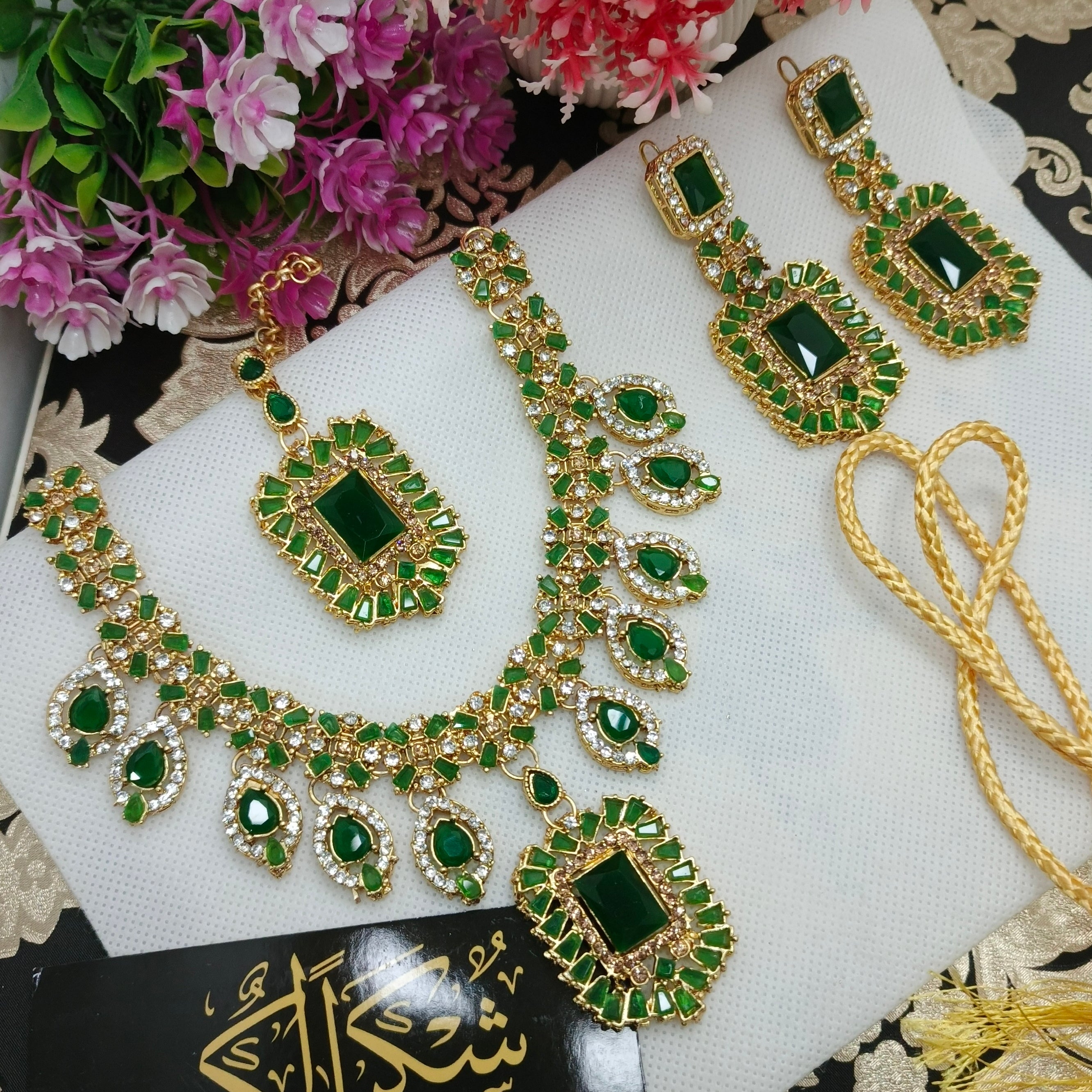 Necklace Set with pendant