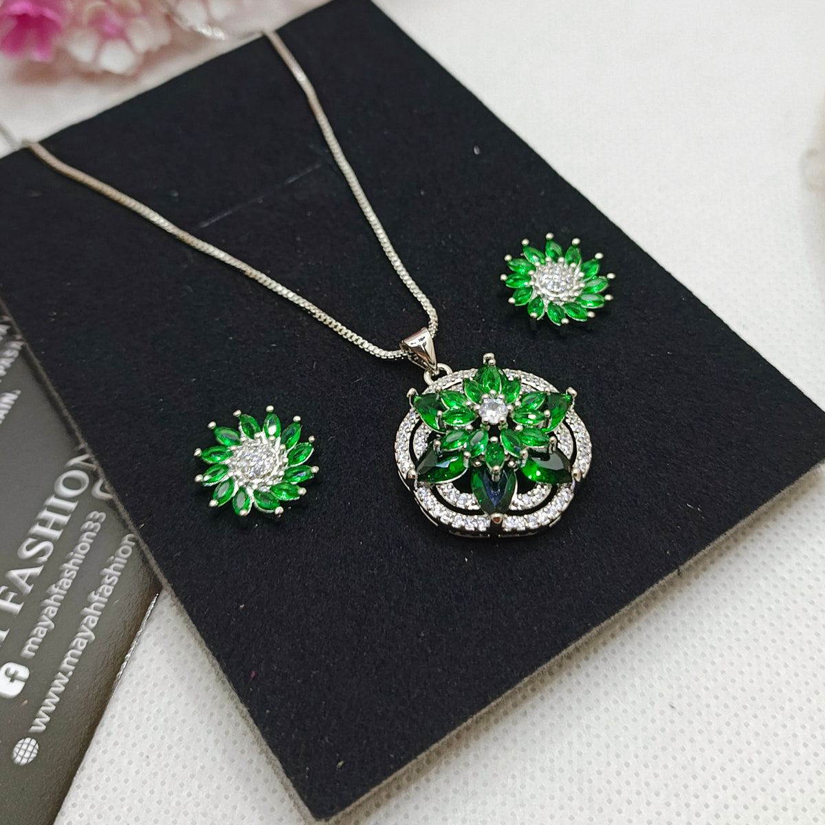 Dual Flower locket set