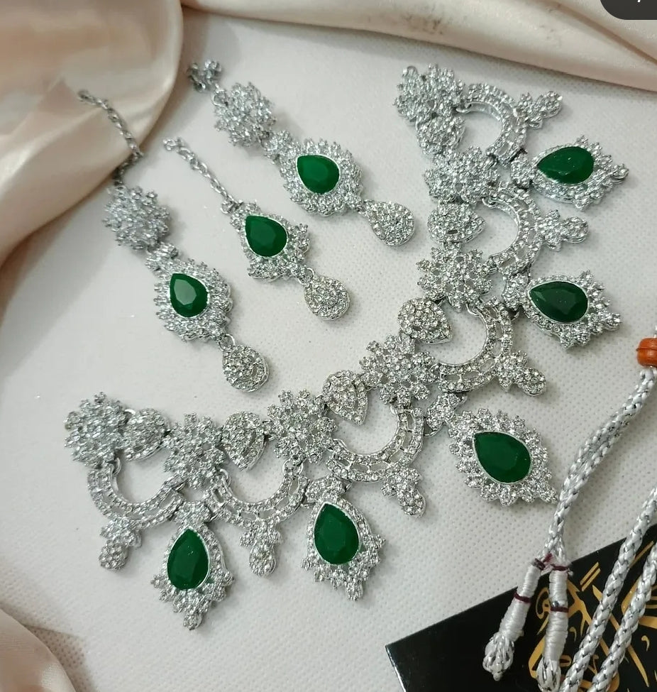 Necklace Set with earrings and teeka