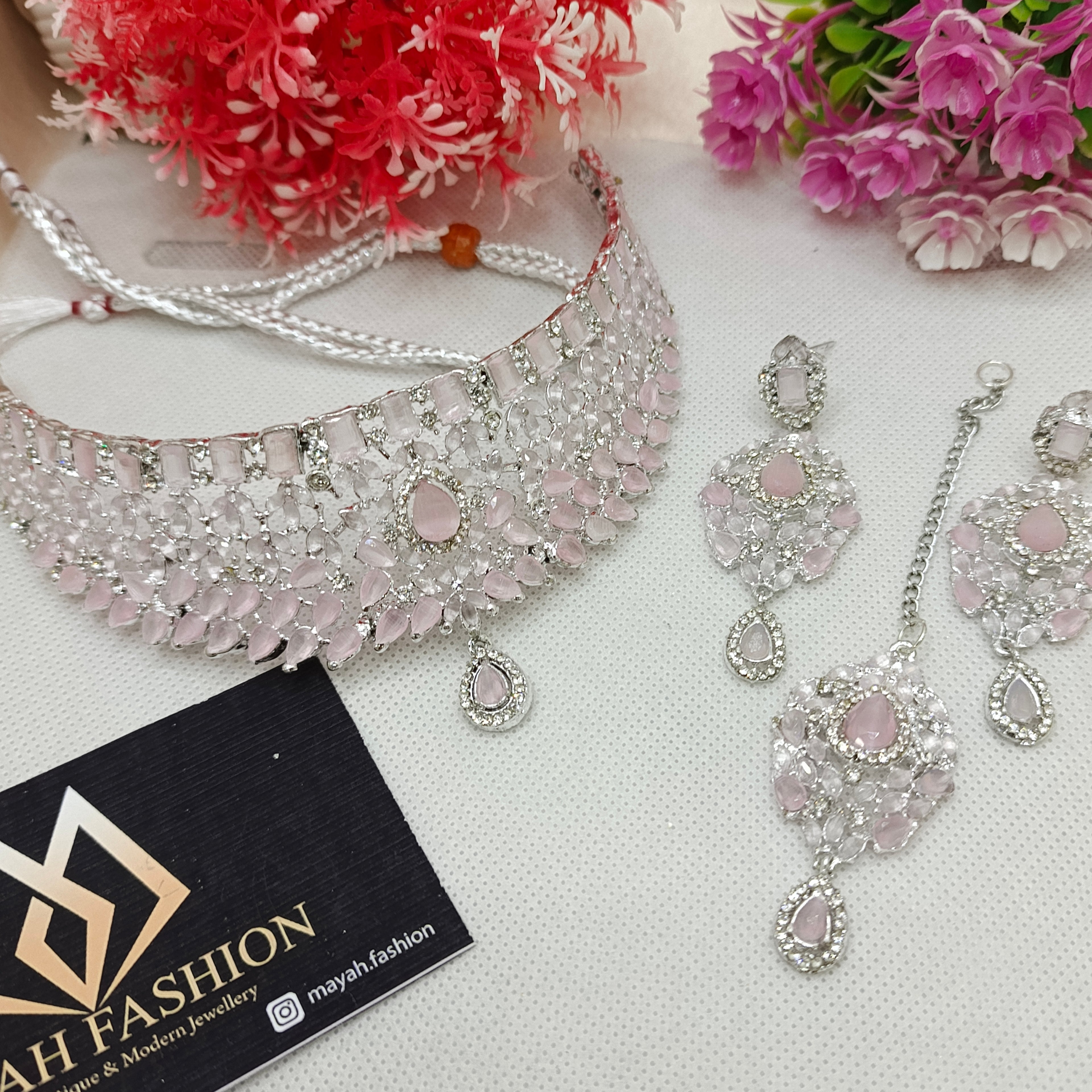 Zircon Collar Set